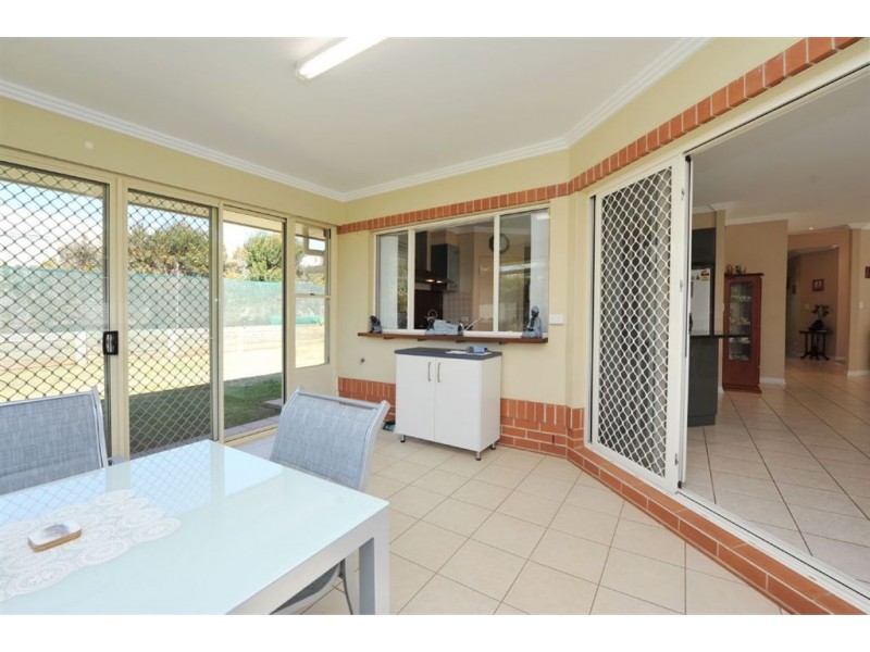 23 Bridget Court, Middle Ridge QLD 4350