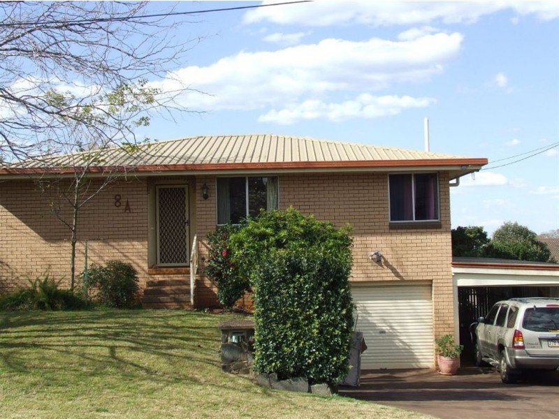 8A Bingara Street, Mount Lofty QLD 4350