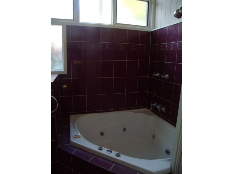 196 South Street, Centenary Heights QLD 4350