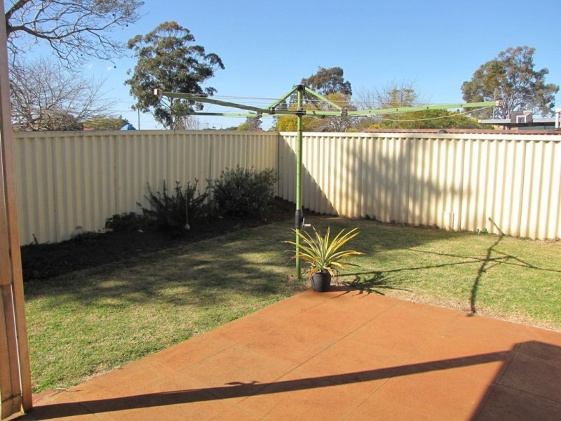 1 Barden Court, Harristown QLD 4350