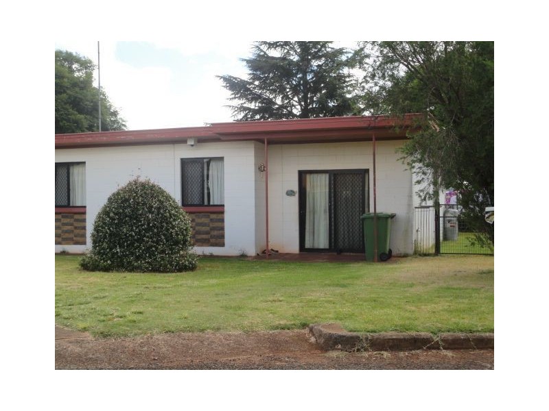 1 Barden Court, Harristown QLD 4350