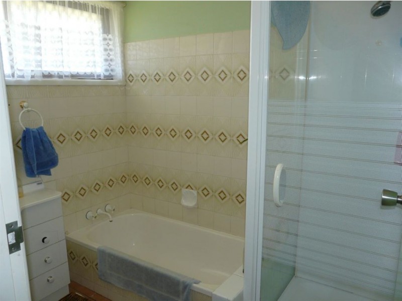 3 Yandilla Street, Newtown QLD 4350