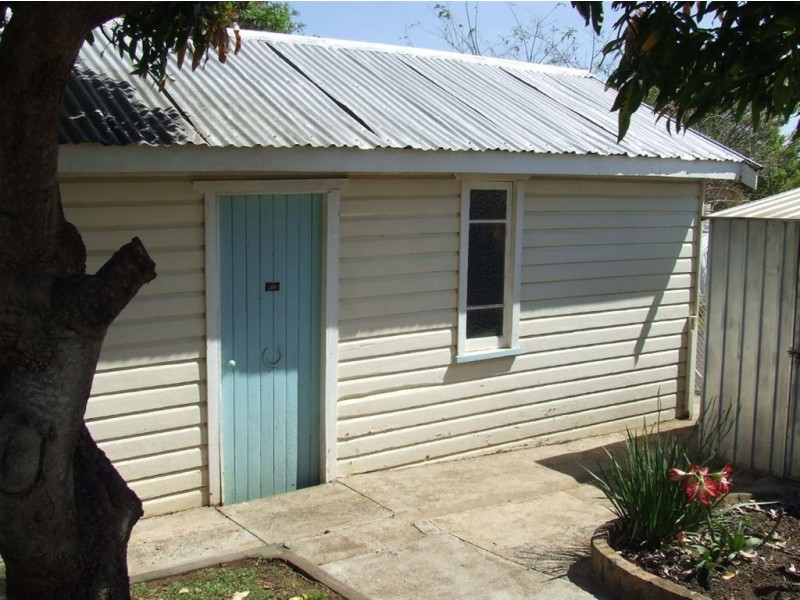 120 Jellicoe Street, North Toowoomba QLD 4350