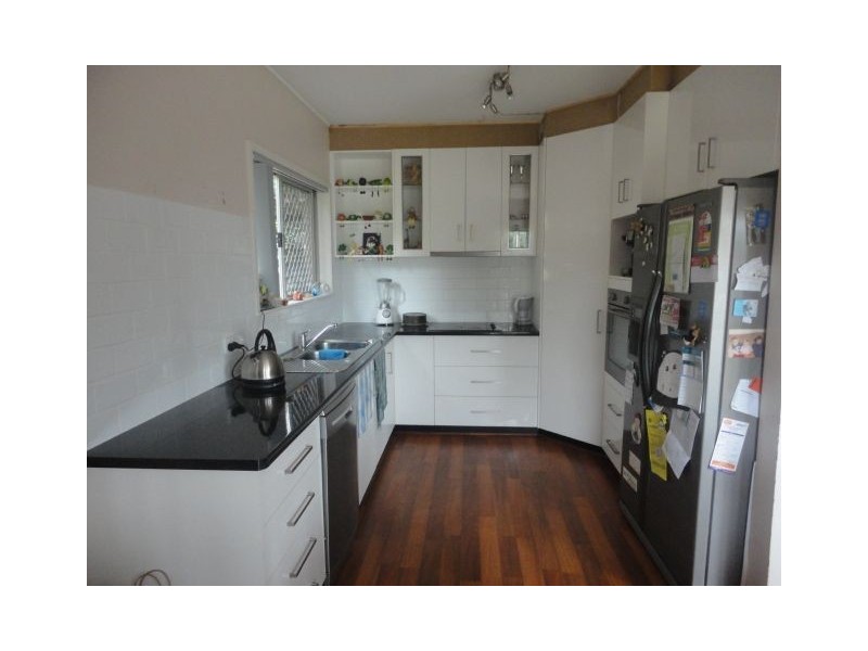 12 Weller Street, Rangeville QLD 4350