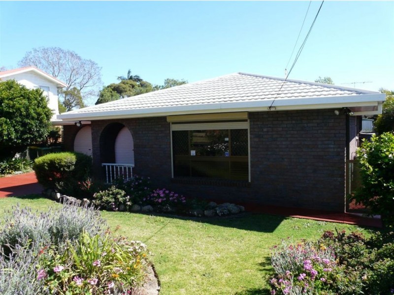 3 Illawarra Street, Harristown QLD 4350