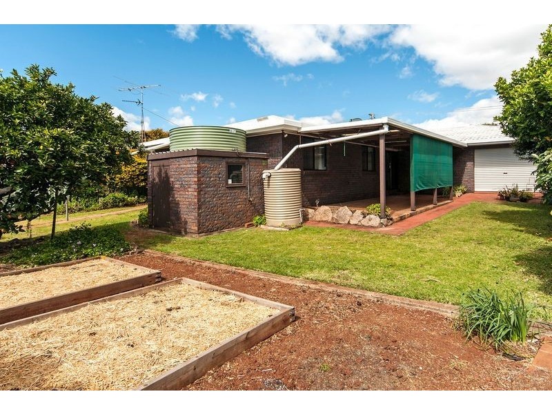 3 Illawarra Street, Harristown QLD 4350