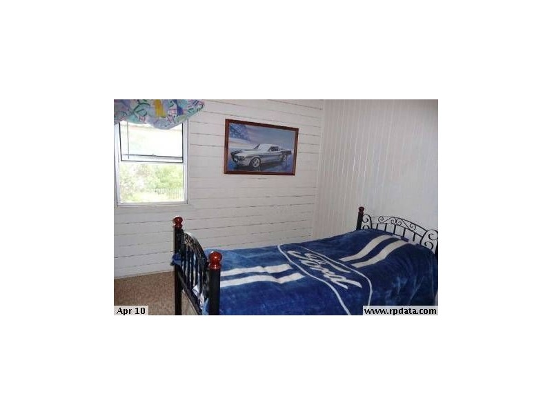 24 Eton Street, Cambooya QLD 4358
