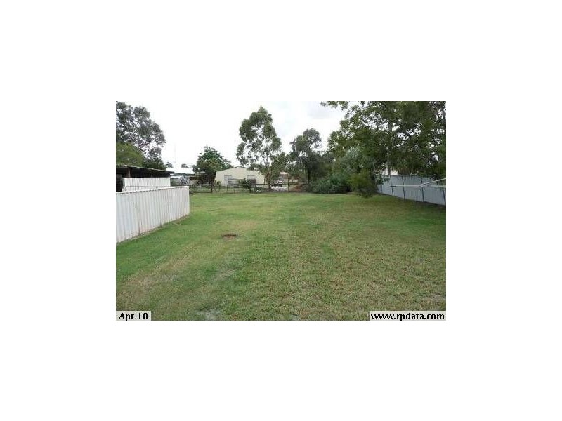 24 Eton Street, Cambooya QLD 4358