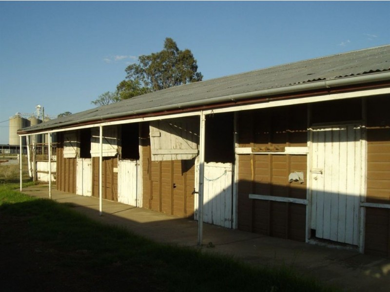 32B Davidson Street, Oakey QLD 4401