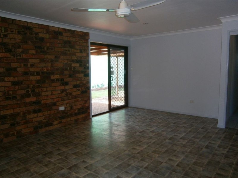 3 Illawarra Street, Harristown QLD 4350