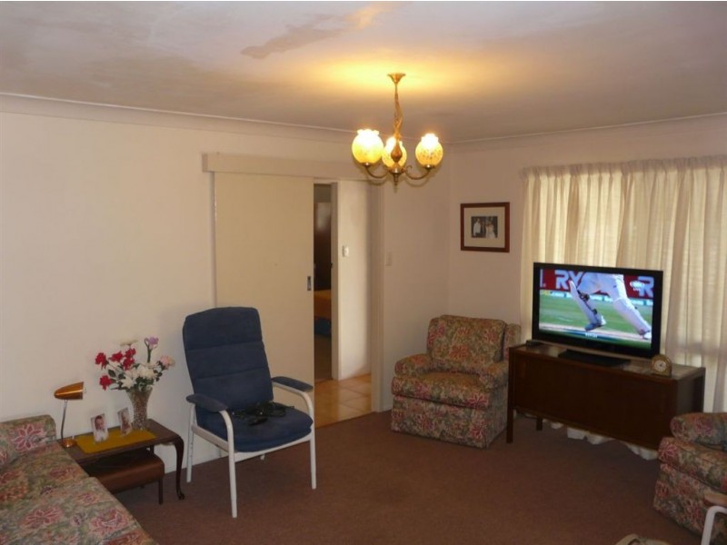 1 Meadows Road, Withcott QLD 4352