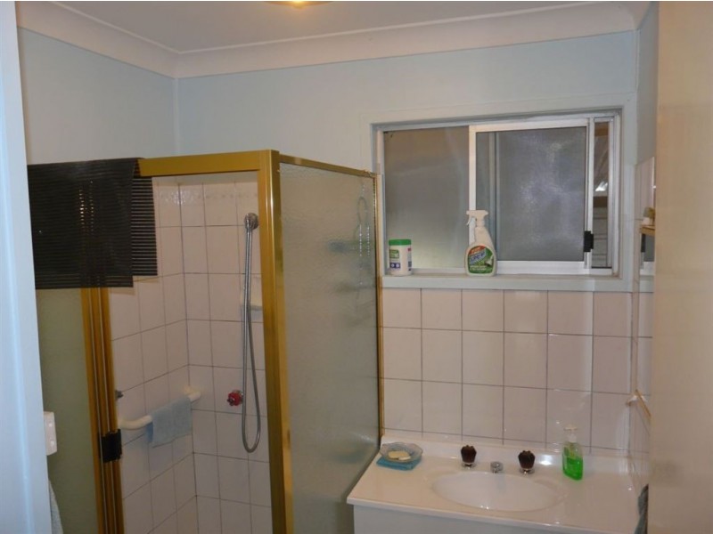 1 Meadows Road, Withcott QLD 4352