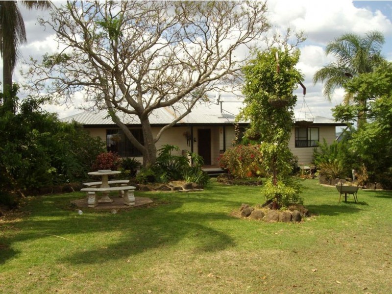 127 Arnold Road, Pittsworth QLD 4356
