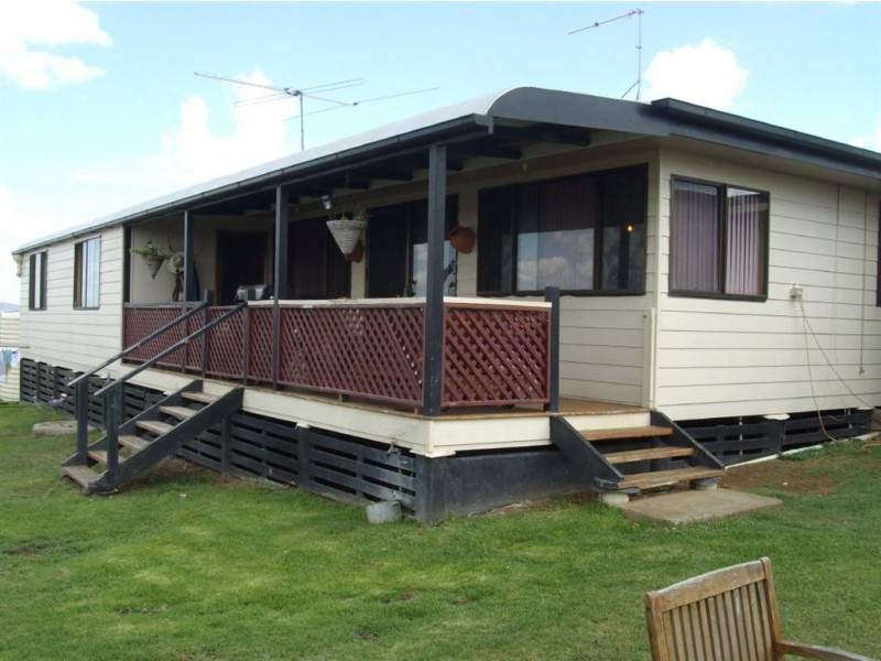 127 Arnold Road, Pittsworth QLD 4356