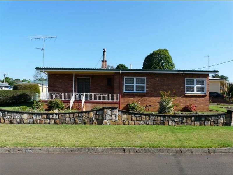 10 Teesdale Avenue, Newtown QLD 4350