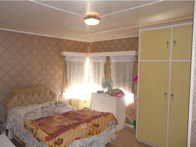 10 Teesdale Avenue, Newtown QLD 4350