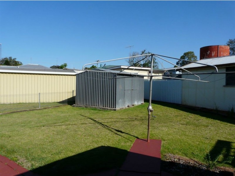 10 Teesdale Avenue, Newtown QLD 4350