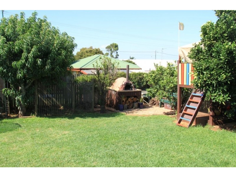 16 Stoneyhurst Court, Glenvale QLD 4350