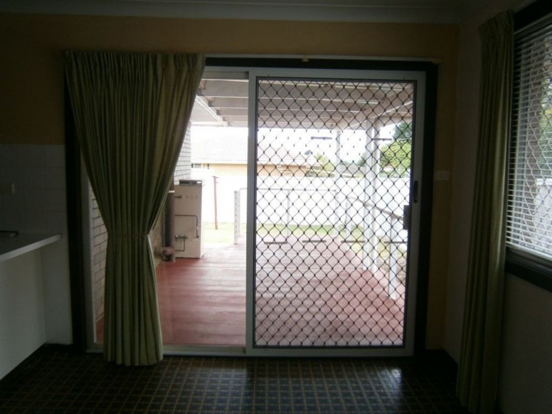 9 Gascony Street, Harristown QLD 4350