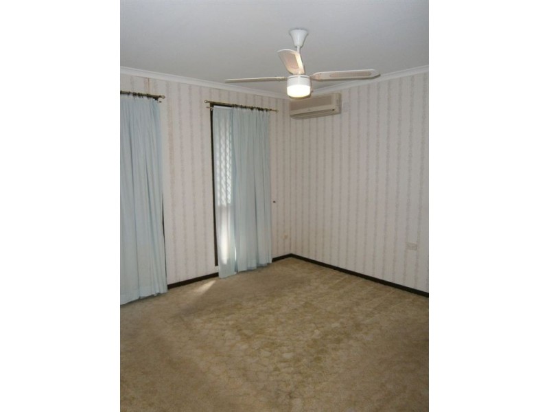 9 Gascony Street, Harristown QLD 4350