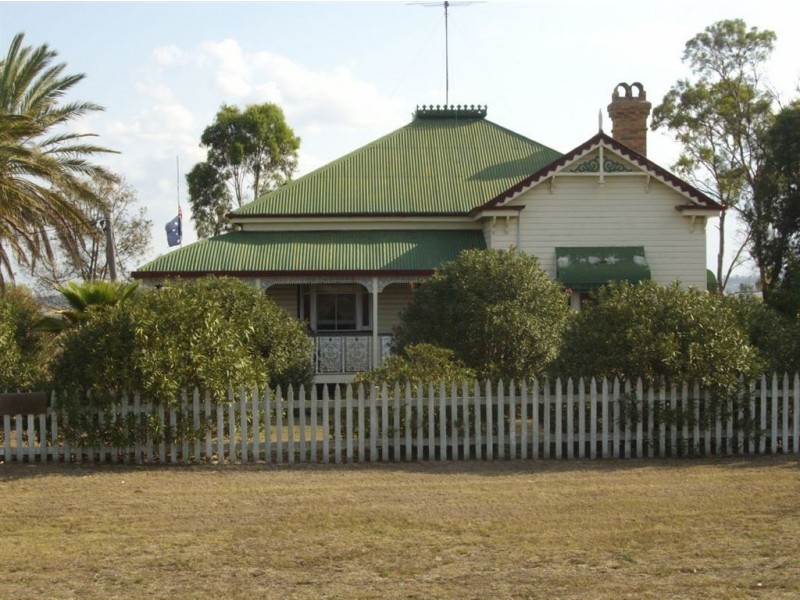 949 Clifton-Pittsworth Road, Back Plains QLD 4361