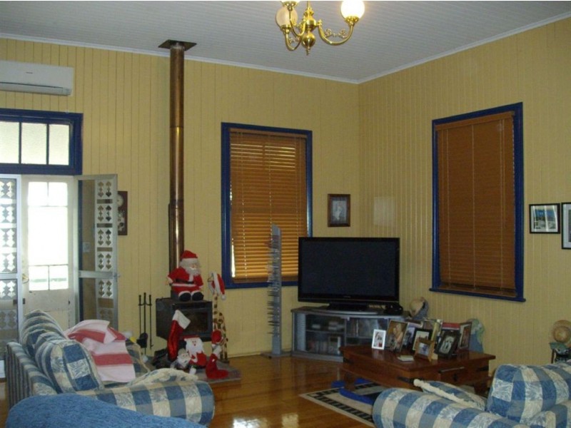 949 Clifton-Pittsworth Road, Back Plains QLD 4361