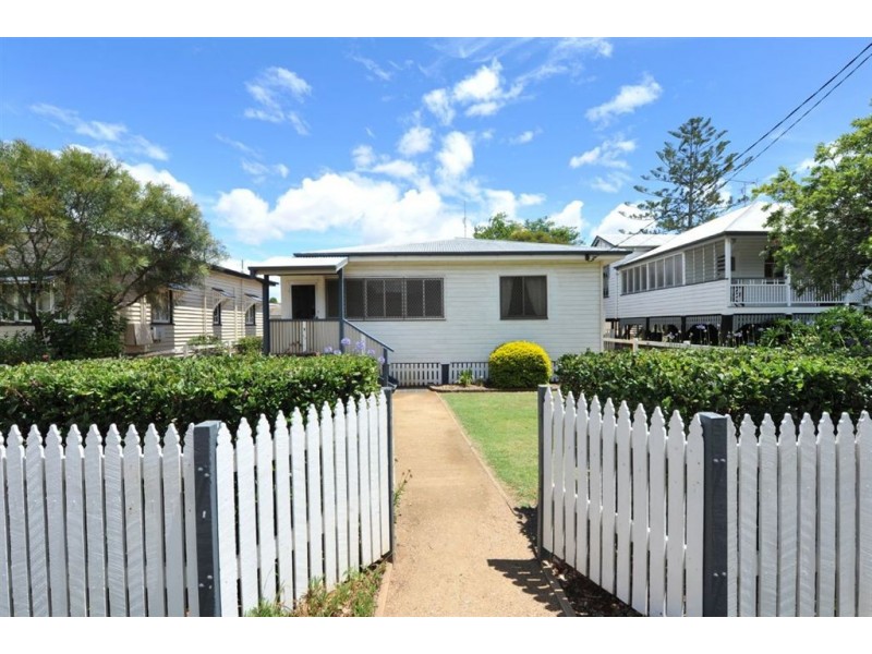 228B Campbell Street, Newtown QLD 4350