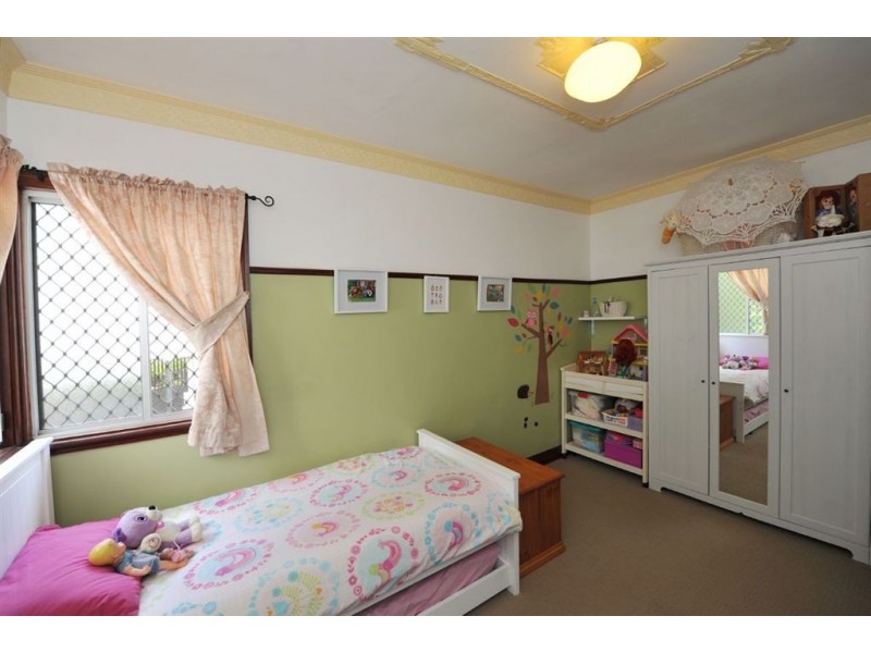 228B Campbell Street, Newtown QLD 4350