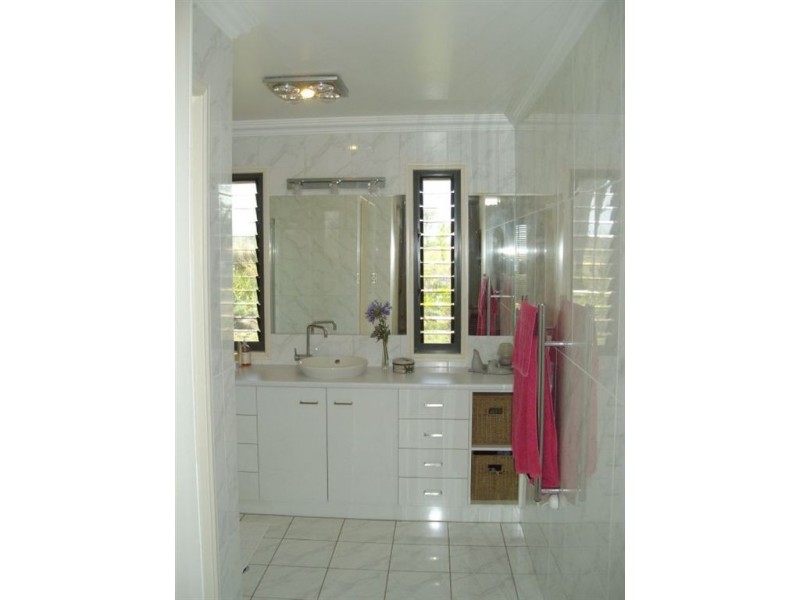 220 Hudson Road, Southbrook QLD 4363