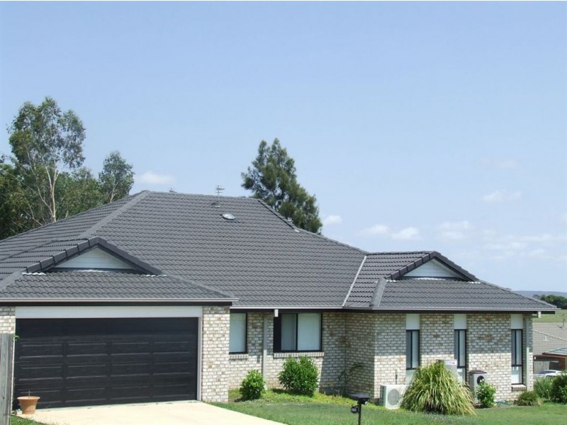 14 Winning Street, Glenvale QLD 4350