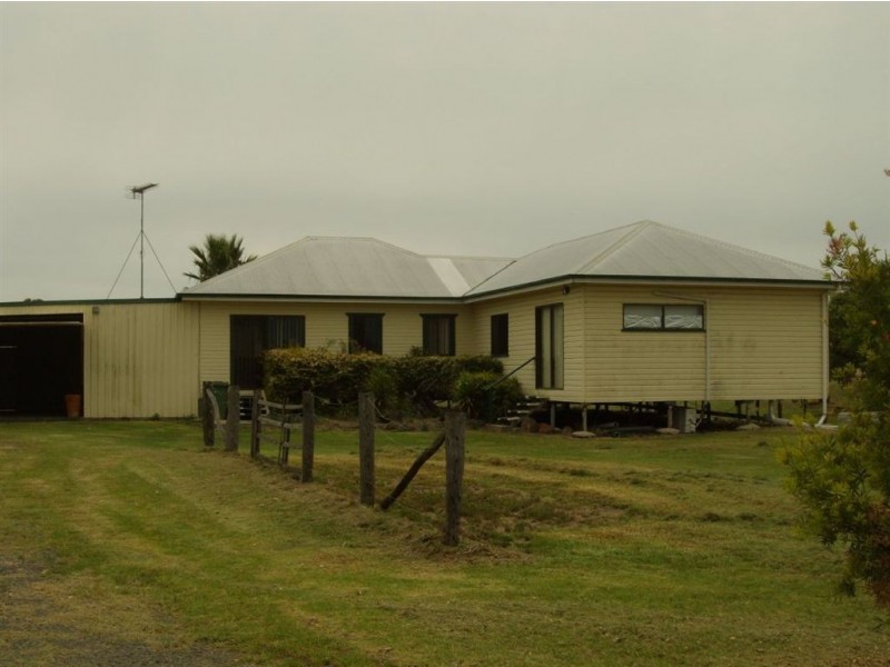 43 Railway Parade, Cambooya QLD 4358