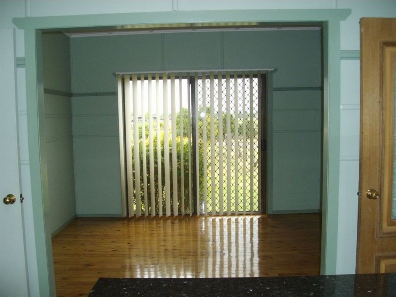 43 Railway Parade, Cambooya QLD 4358