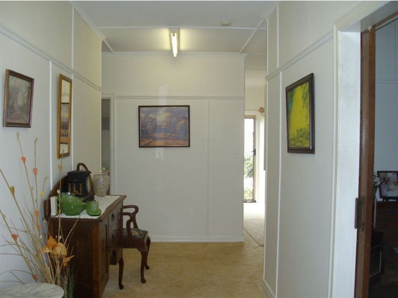 85 High Street, Jandowae QLD 4410