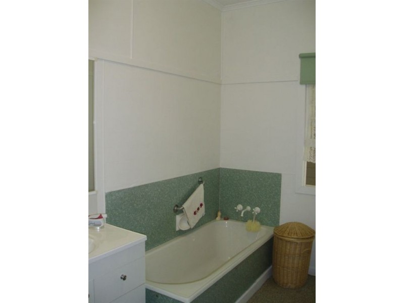 85 High Street, Jandowae QLD 4410