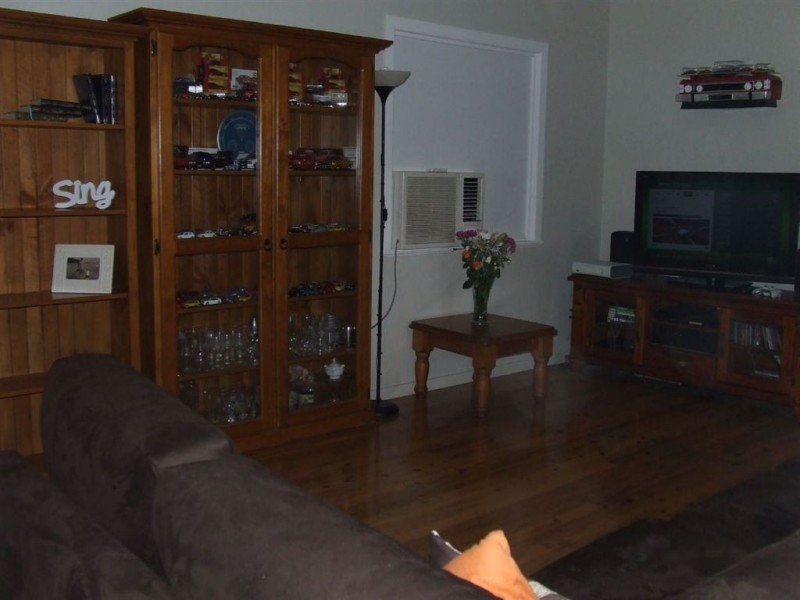 17 Welcombe Avenue, Rockville QLD 4350