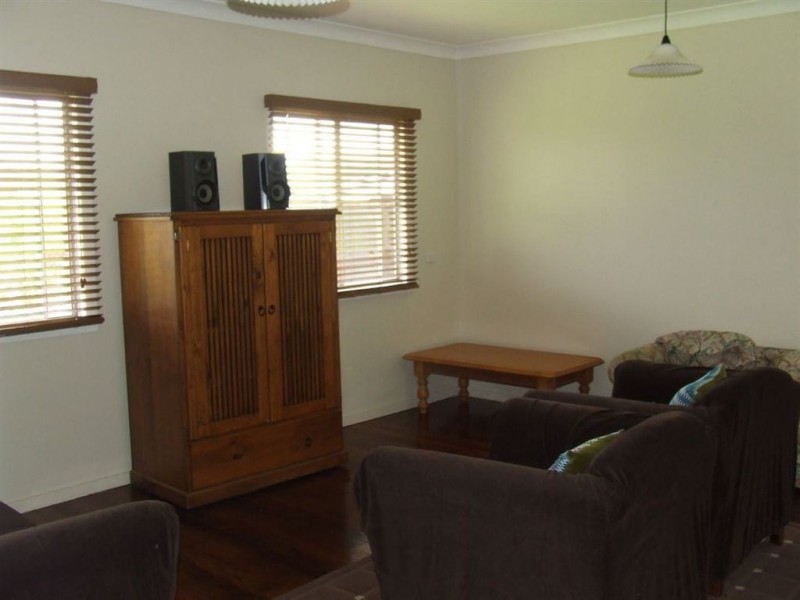 26 Bourne Road, Cambooya QLD 4358