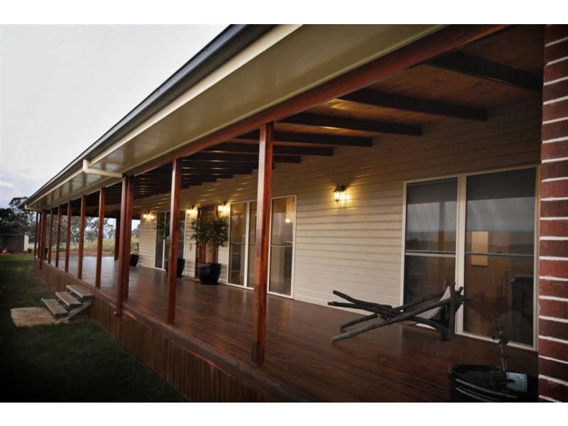 1a Linora Drive, Gowrie Mountain QLD 4350