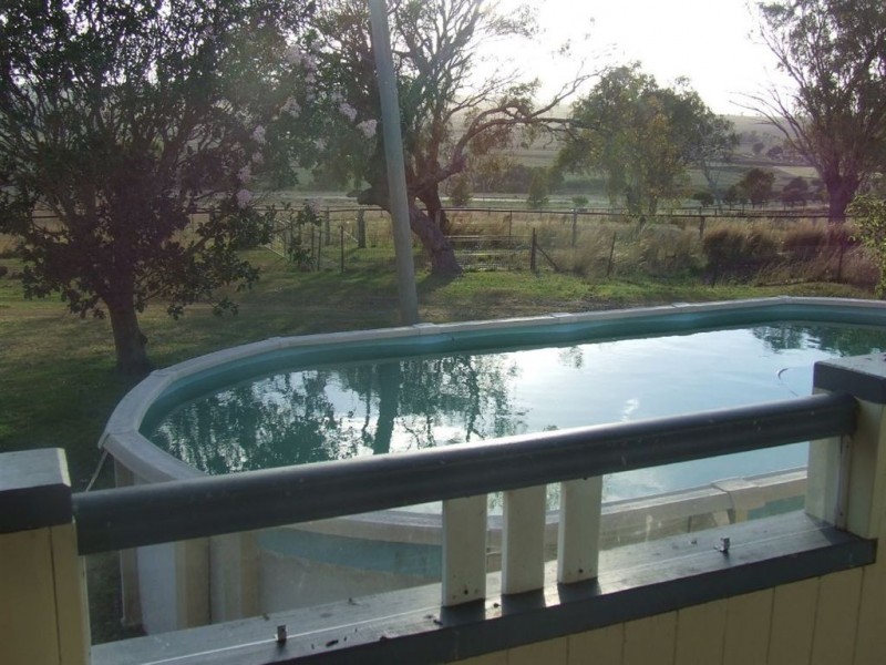 14324 New England Highway, Greenmount East QLD 4359