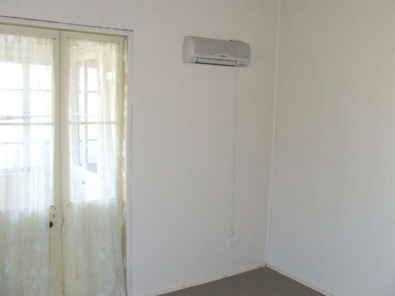 14324 New England Highway, Greenmount East QLD 4359