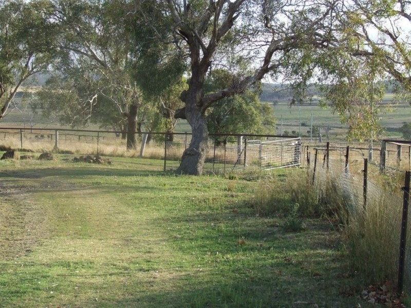 14324 New England Highway, Greenmount East QLD 4359