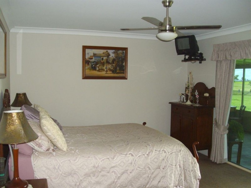 928 Felton-Clifton Road, Nobby QLD 4360