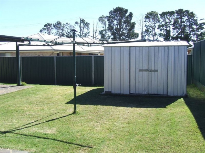 25 Prime Minister Drive, Middle Ridge QLD 4350