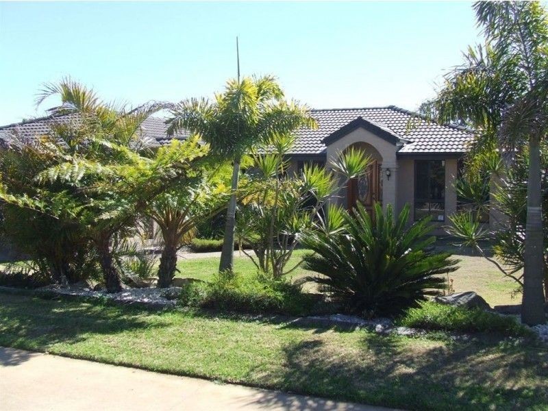 25 Prime Minister Drive, Middle Ridge QLD 4350