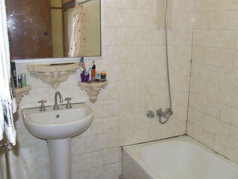 32 Fourth Avenue, Harristown QLD 4350