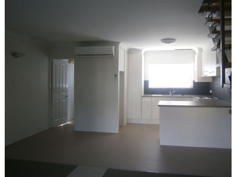 5/67a Taylor Street, Newtown QLD 4350