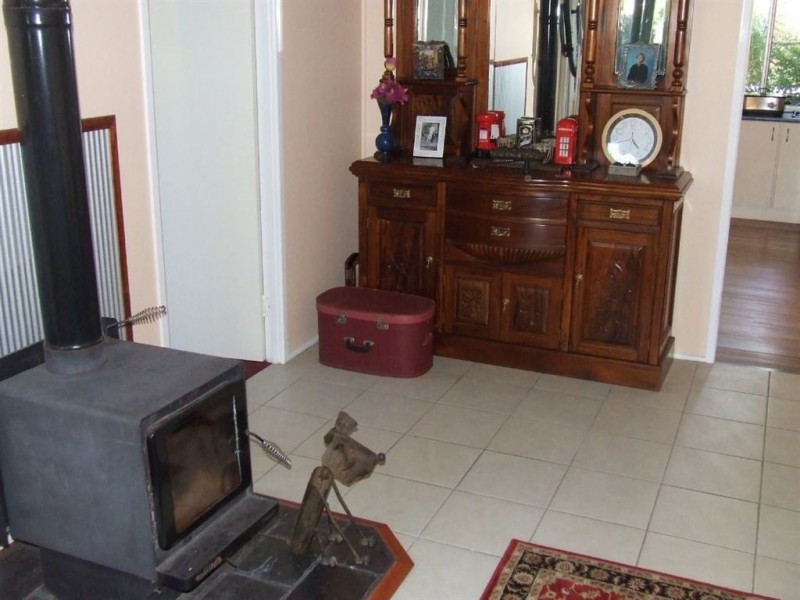 25 King Street, Goombungee QLD 4354