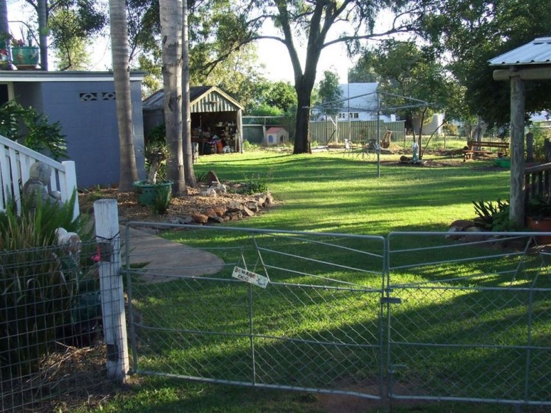 25 King Street, Goombungee QLD 4354