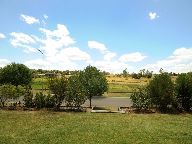20 Patron Crescent, Glenvale QLD 4350