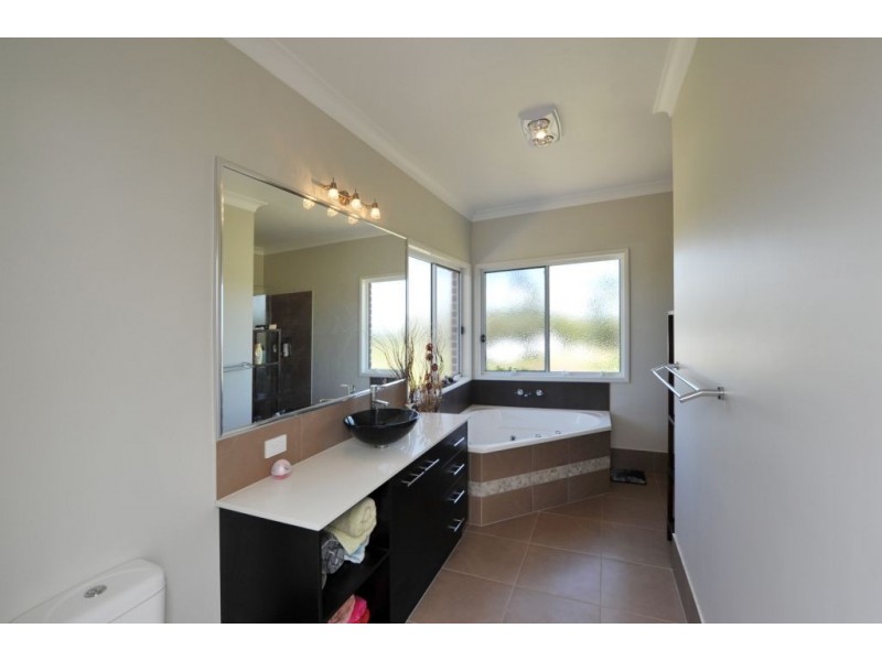 283 Boland Road, Hodgson Vale QLD 4352