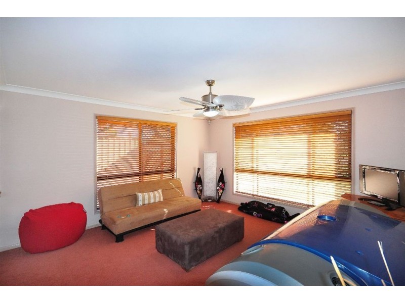 18 Patron Crescent, Glenvale QLD 4350